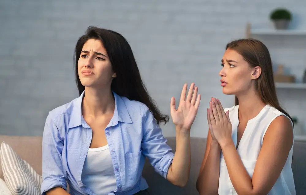 La dependencia emocional en amistades